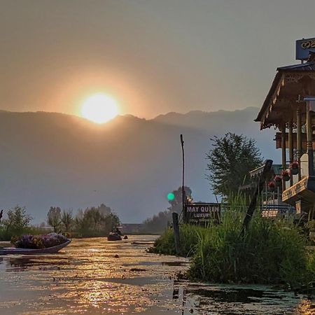 Hotel White House Group Of Houseboats Srīnagar Exteriér fotografie